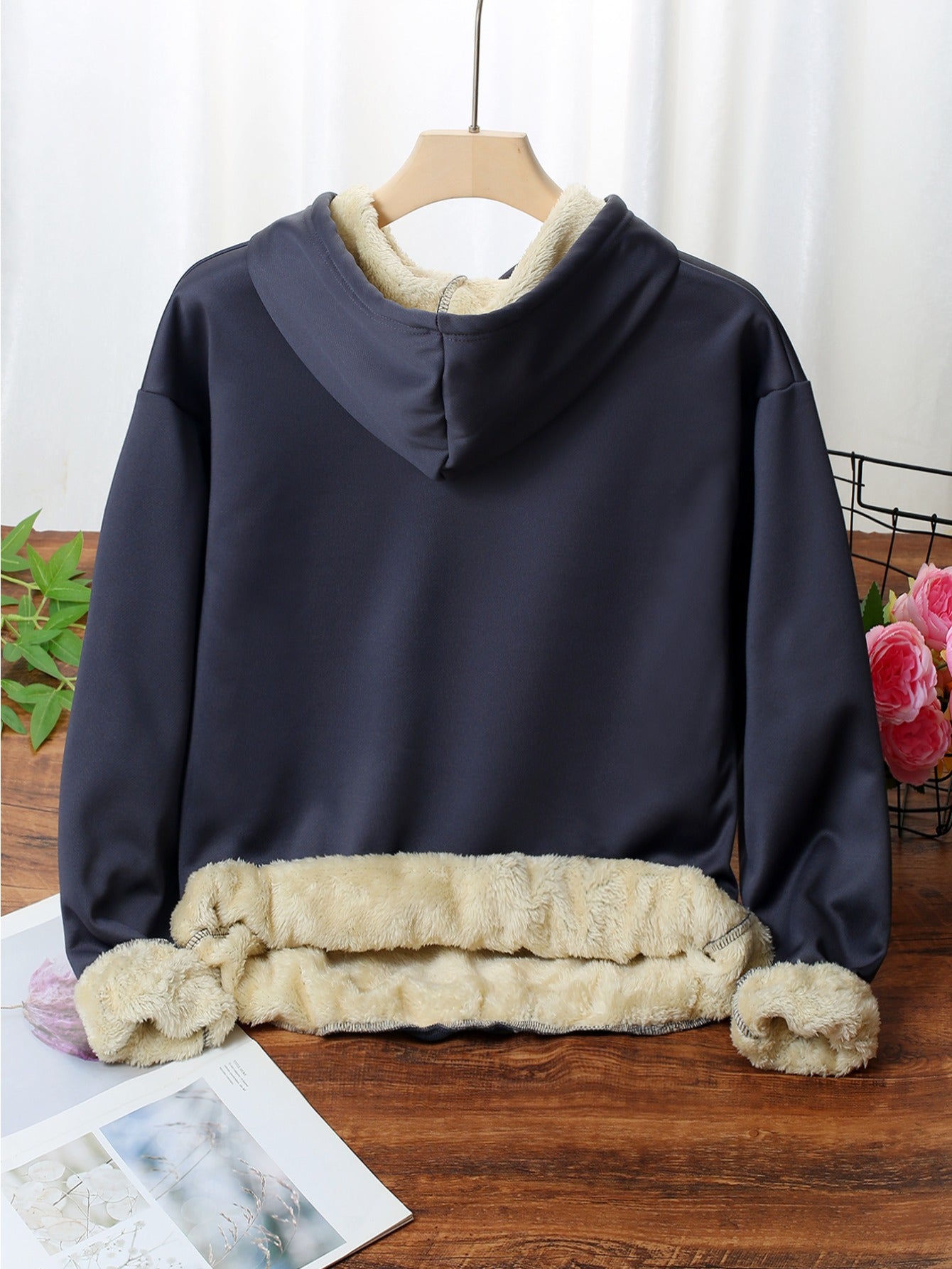 Thick Fleece-Lined Hooded Sweatshirt