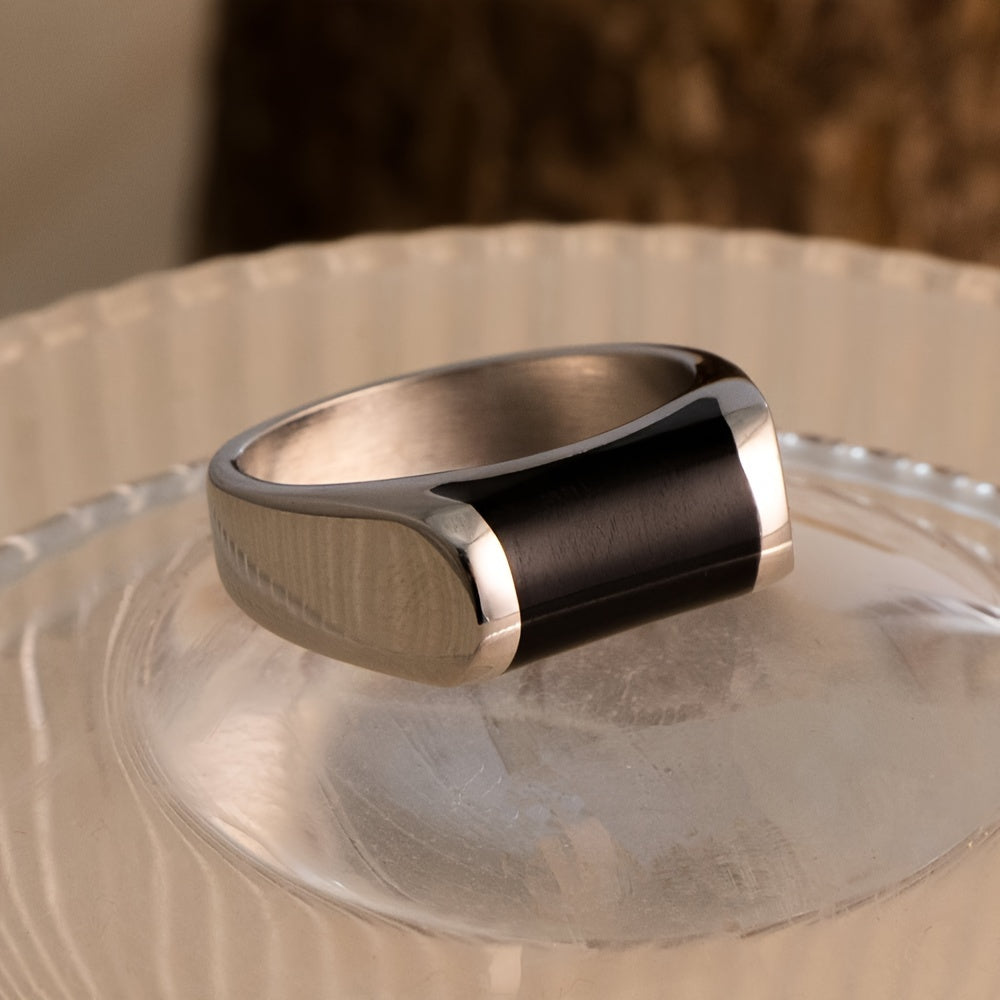 Ring - Exquisite, Simple, and Versatile