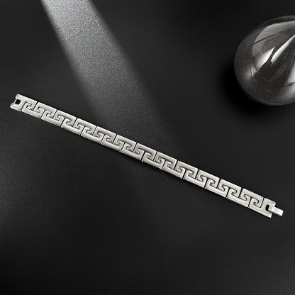 Geometric Bracelet - Elegant Interlinked Design