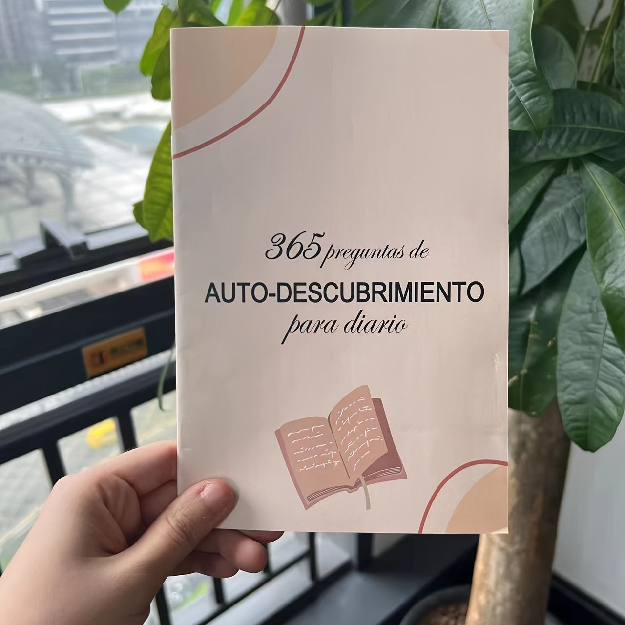 365 Self-Discovery Journal Prompts for Personal Improvement and Development, English/Spanish Language, 8.3*5.5 inch Size, Includes 365 Questions