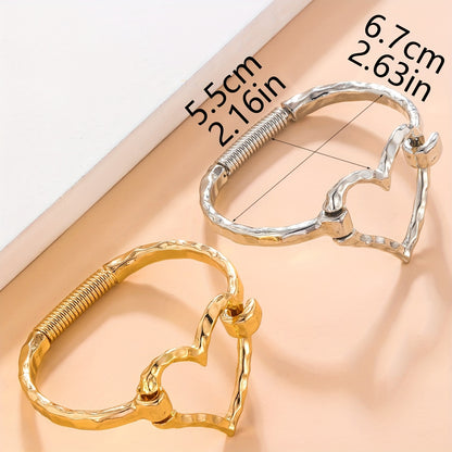Stylish Alloy Shiny Open-Heart Bracelet for Women, Versatile And Trendy for Street Photography.