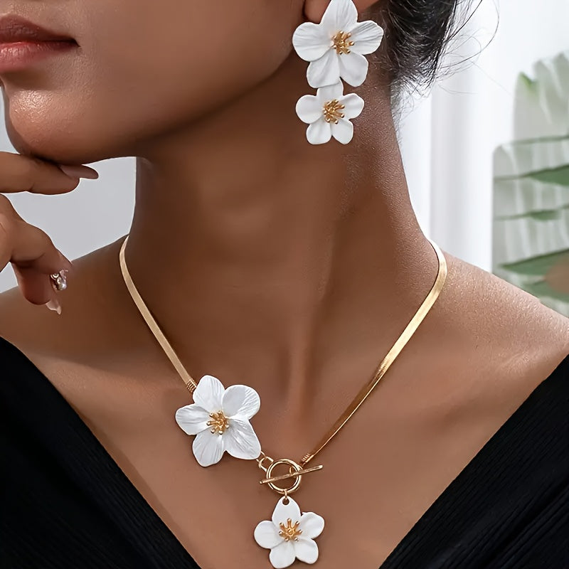 Fashionable and Elegant Flower Pendant Necklace and Earrings Set