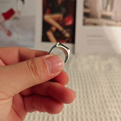 Ring - Exquisite, Simple, and Versatile