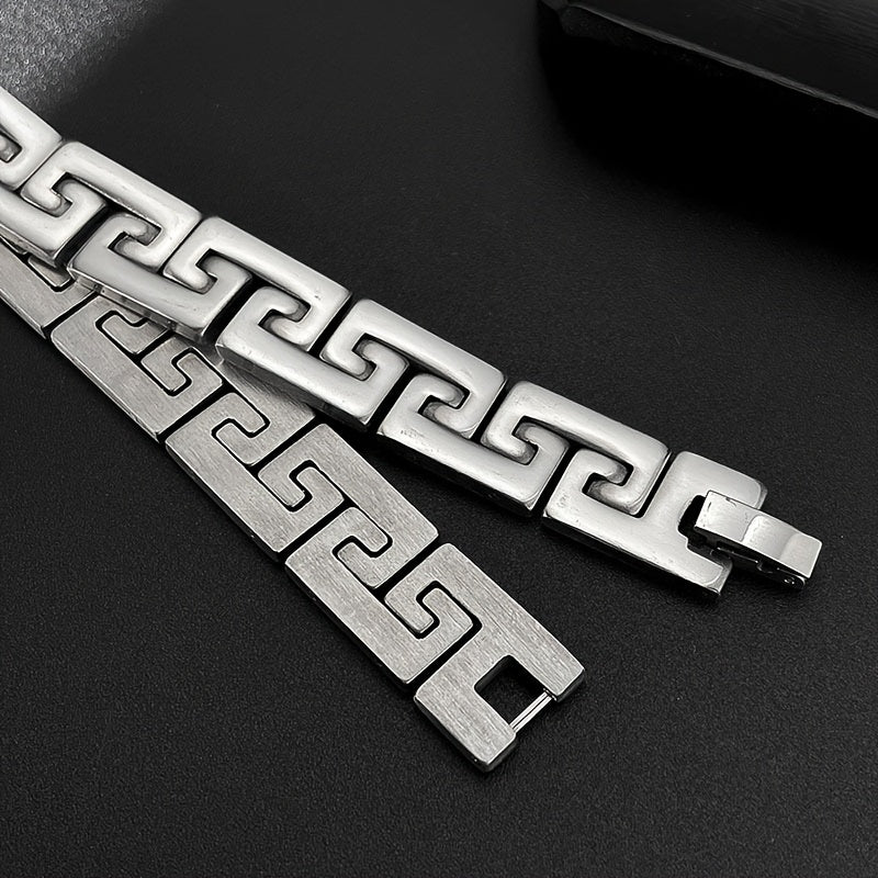 Geometric Bracelet - Elegant Interlinked Design