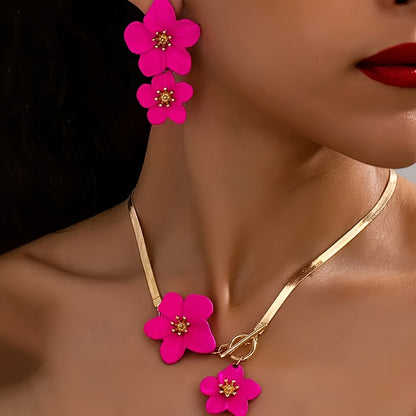 Fashionable and Elegant Flower Pendant Necklace and Earrings Set
