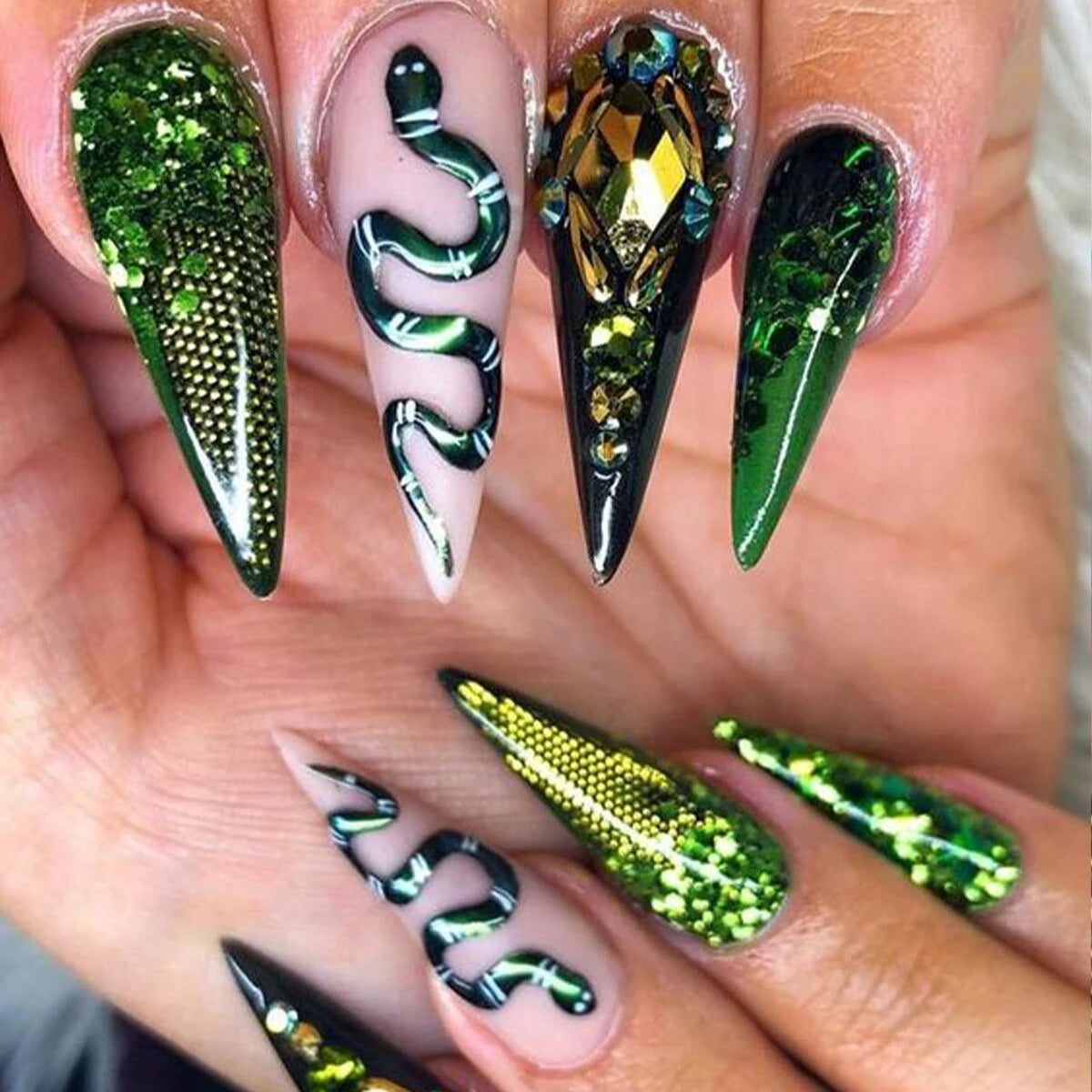 Press on Nails Long Stiletto False Nails Green Fake Nails Glitter Glue on Nails