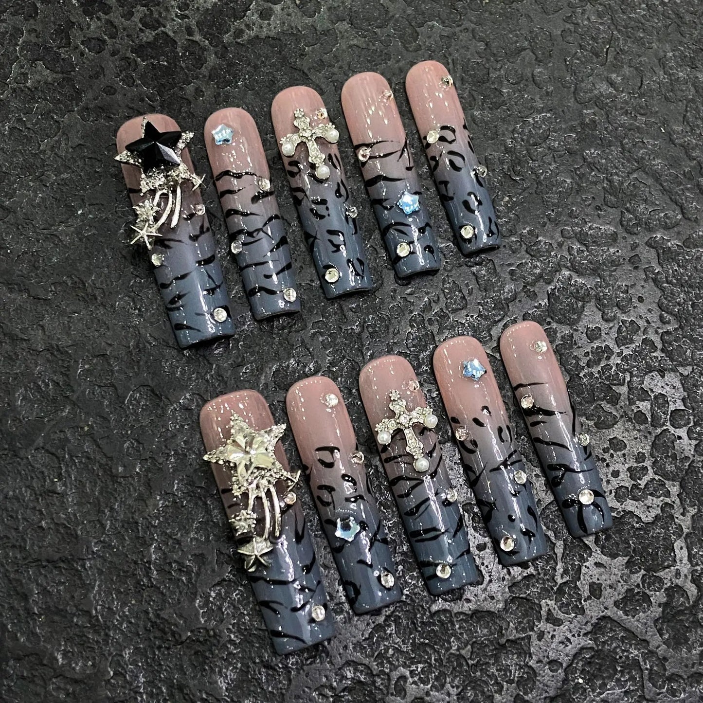 10pc Long Water Pipe Handmade Press on Nails Fashion Blue Snake Skin False Nail with Diamond Flower Coffin French Tips Fake Nail