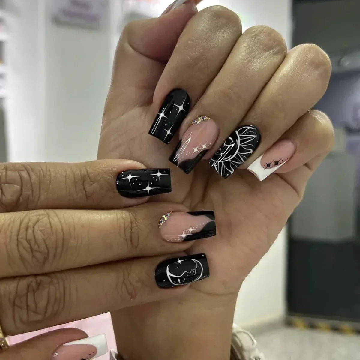 Solid Black Short False Nails with Rose Pattern Design Ballerina Square Artificial Full Cover Press on Nail Tips for Girls