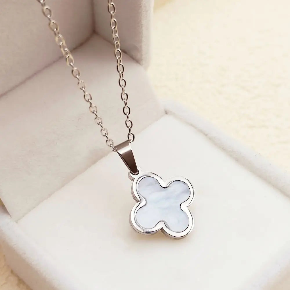 Moon Black/White Flower Pendant Necklaces