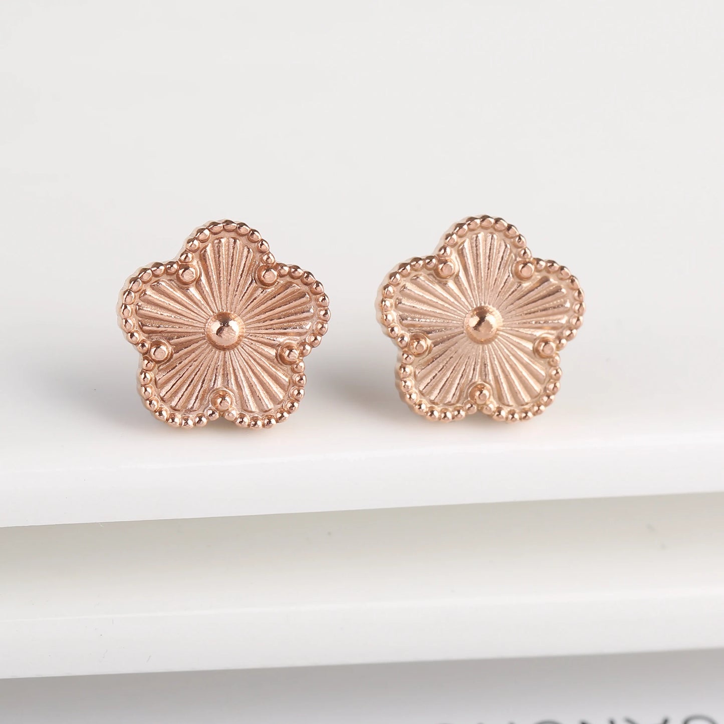 EJ High-Quality Stainless Steel Five-Leaf Flower Clover Studs Earrings