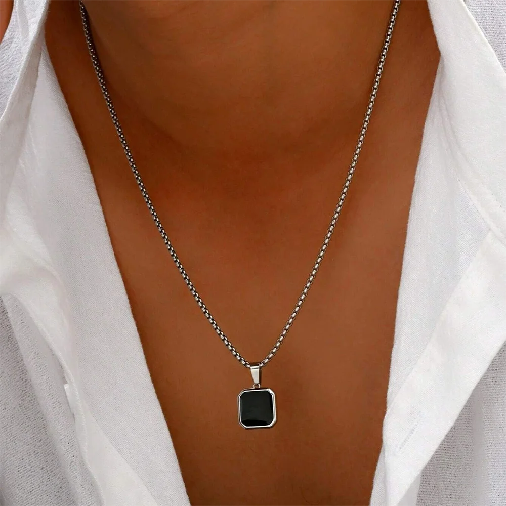 Black Geometric Square Pendant Necklace