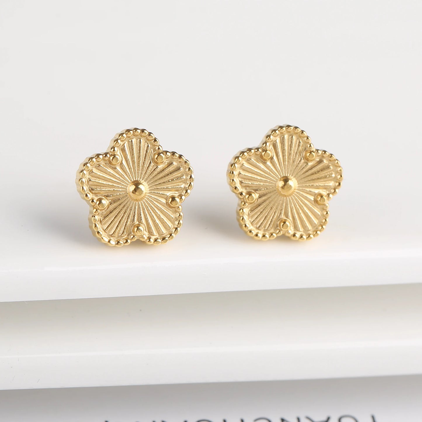 EJ High-Quality Stainless Steel Five-Leaf Flower Clover Studs Earrings