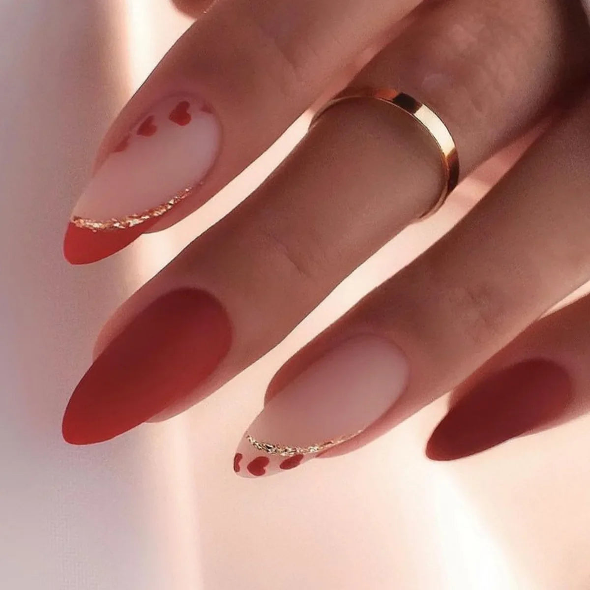 Red Flowers Design Fake Nail with Almond Head Mid-length French Press on False Nails Glitter Wearable Full Cover Nail Tips