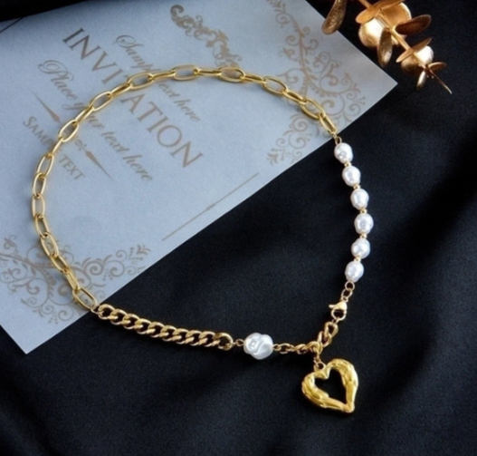 Fashion Simple Hollow Heart-shaped Titanium Steel Pearl Necklace